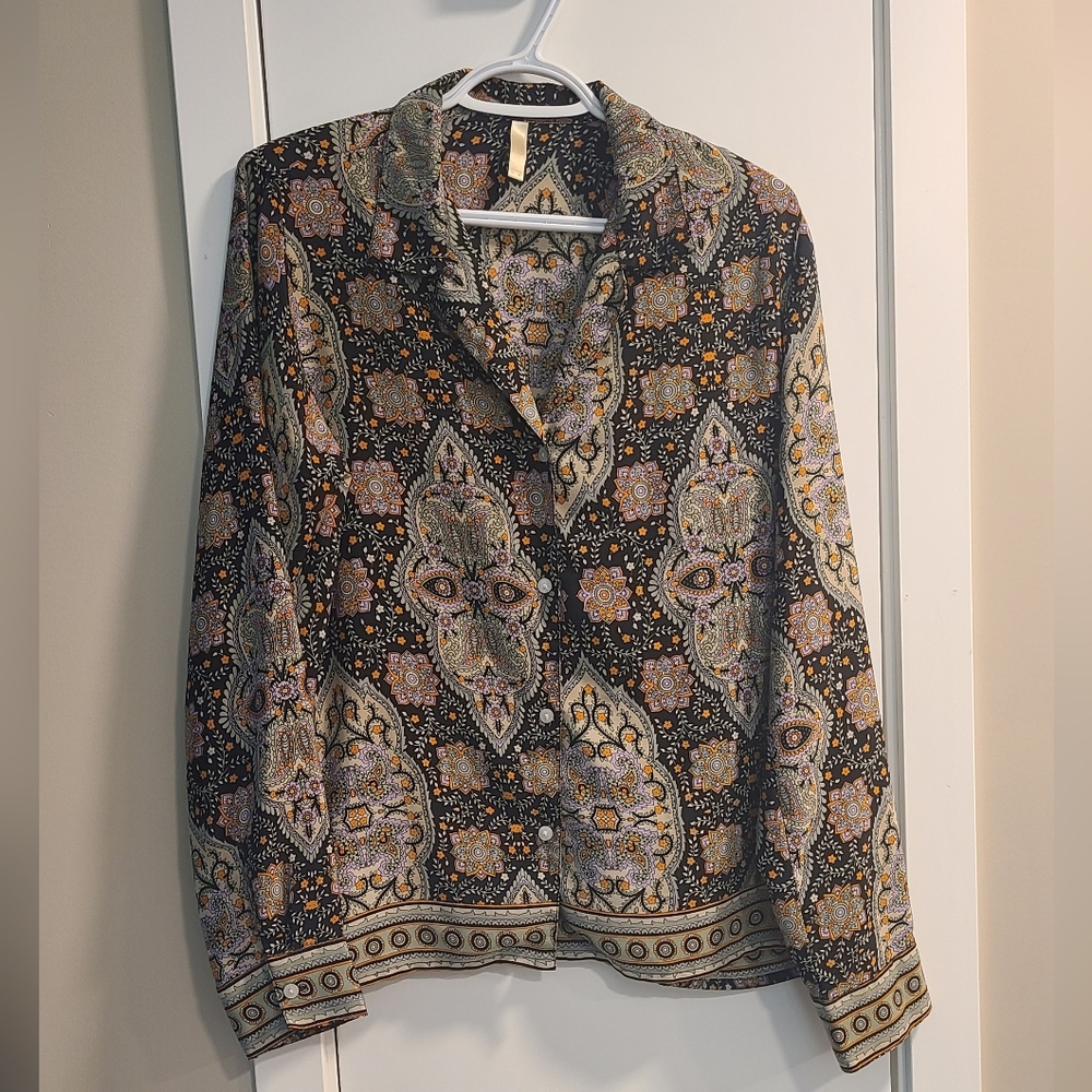 Simons Miiyu Paisley Pearly Button Loungewear Blouse - 100% Polyester - Size M